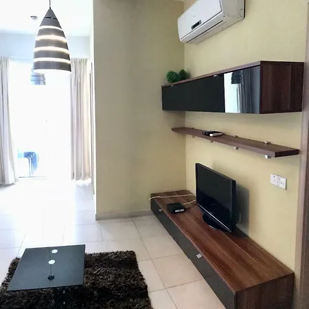 Seascape - Central Two Bedroom * St. Paul's Bay